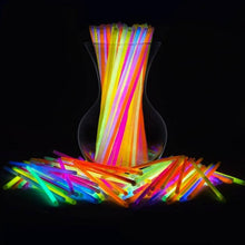 Cargar imagen en el visor de la galería, 100 Glow Stick Bracelets Glow Sticks Supreme Black Fox
