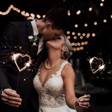 Загрузить изображение в средство просмотра галереи, Heart Shaped Sparklers (5&quot;) - 6 Pack Metal Wire Gold Sparkler Sticks - Valentines Day, Wedding, Birthday, New Years, Send Off, Anniversary, New Year, Christmas Sparkler Supreme Black Fox 
